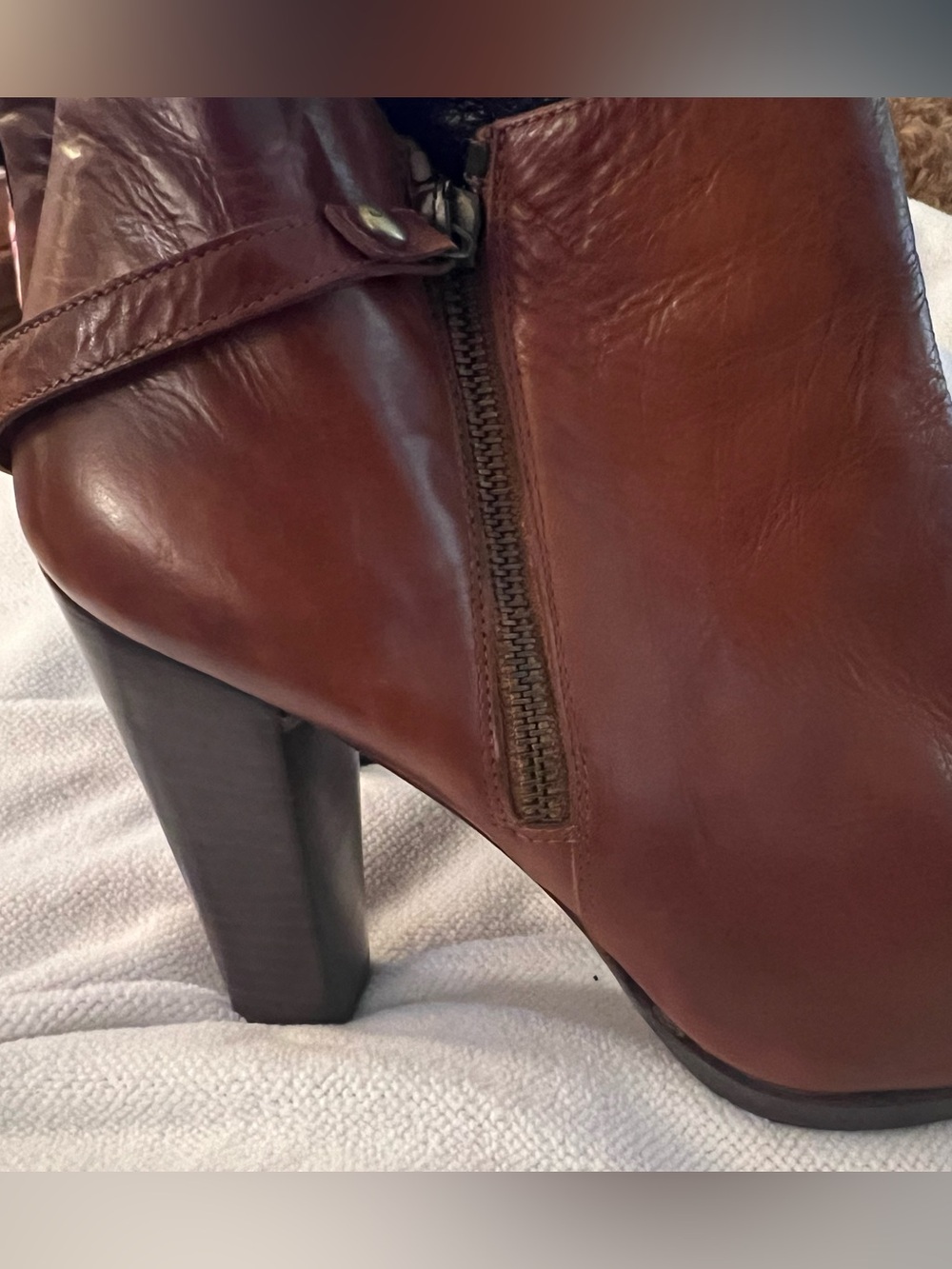 Stuart Weitzman Cognac Brown Leather Block Heel Ankle Booties - Picture 3 of 11